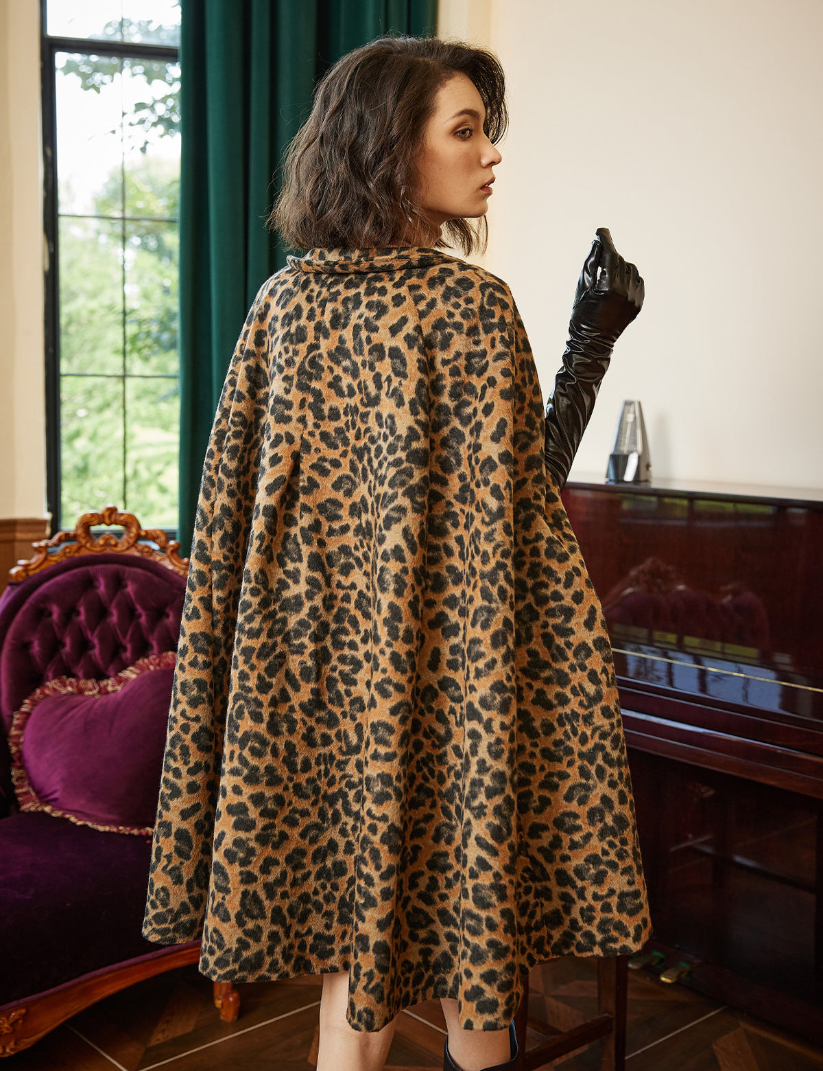 Sabrina Cloak