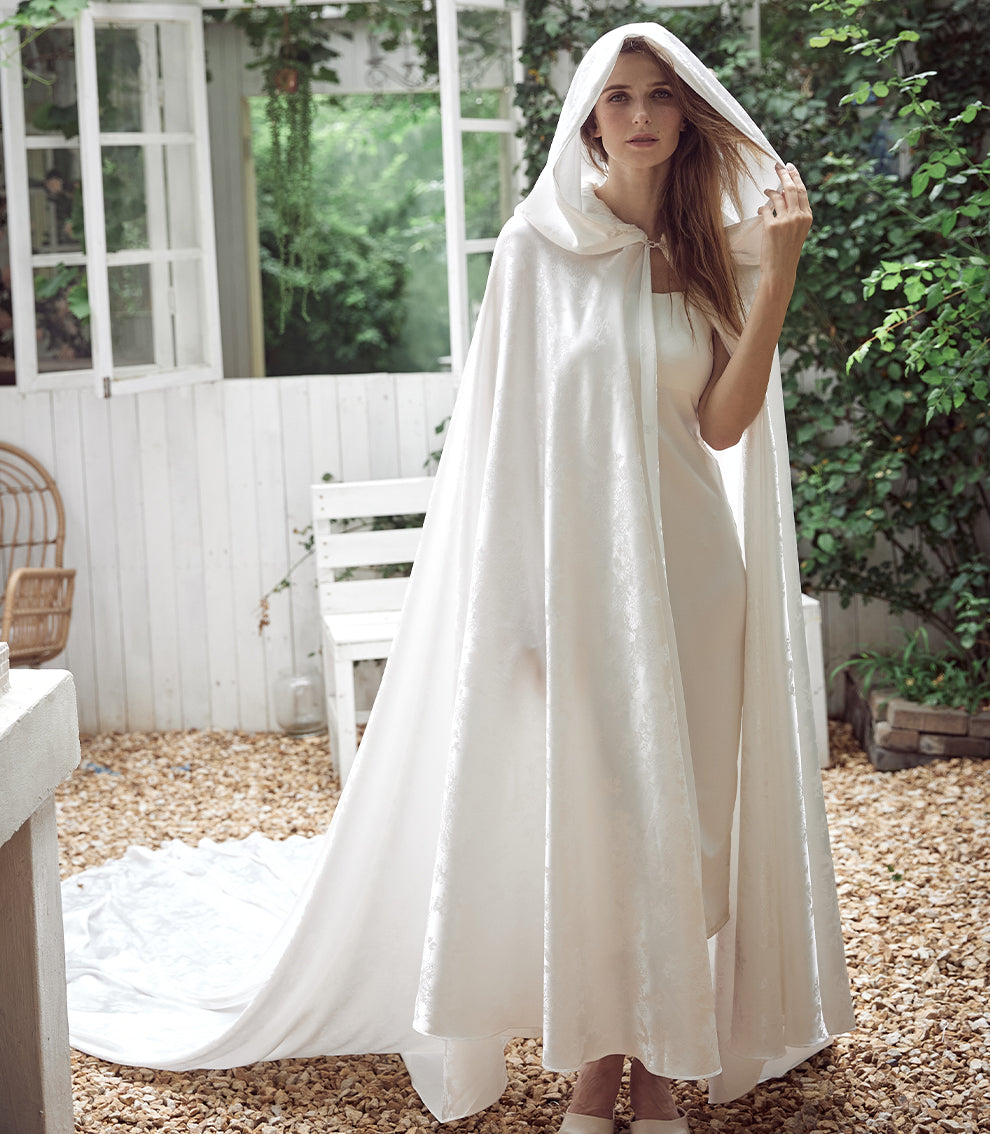 Anthea Cloak