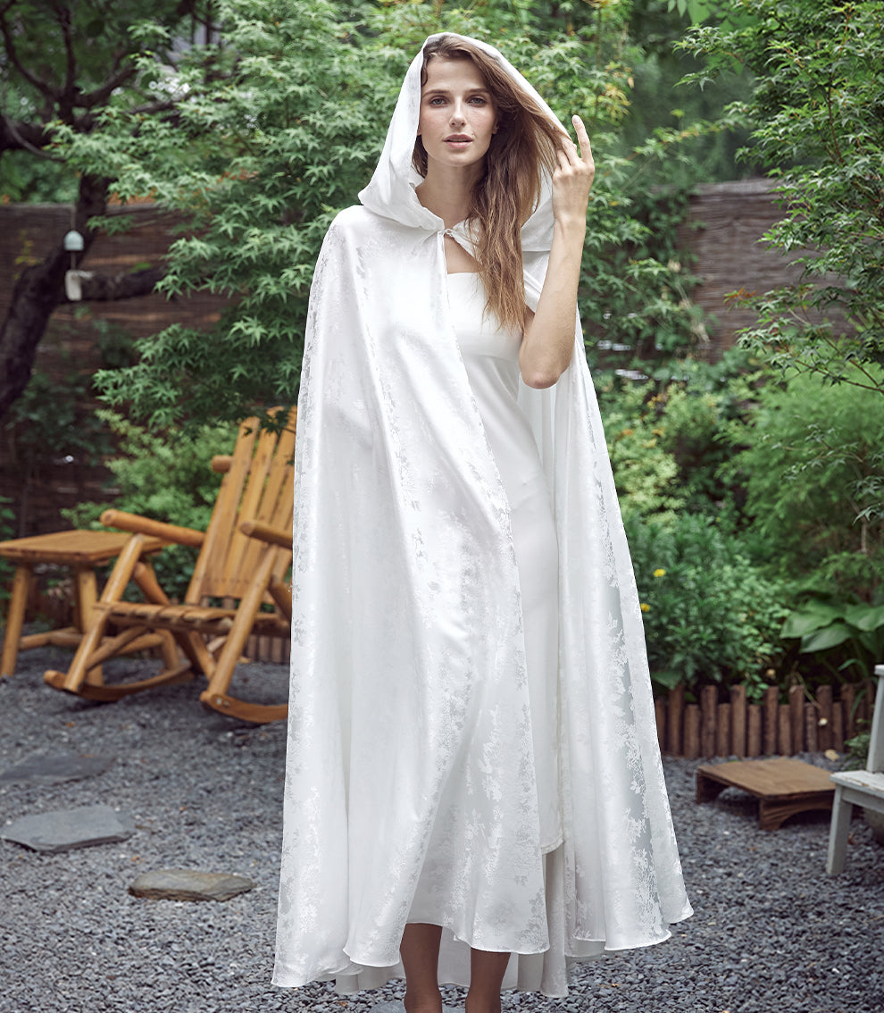 Anthea Cloak