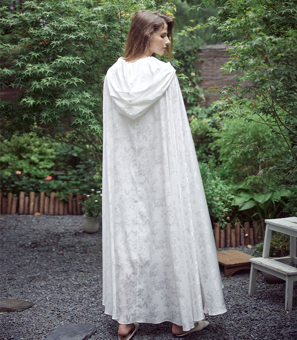 Anthea Cloak