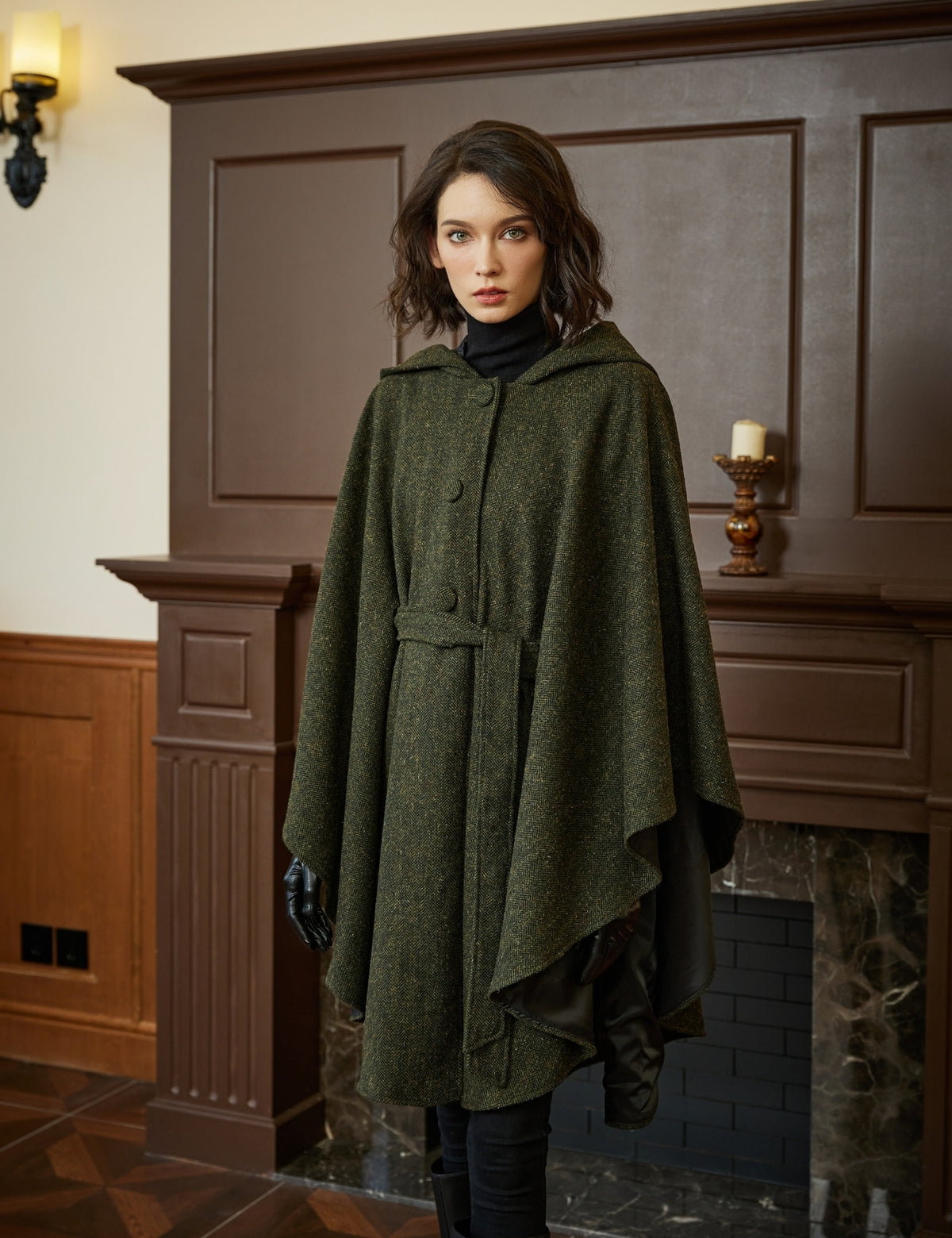 Eleanor Cloak