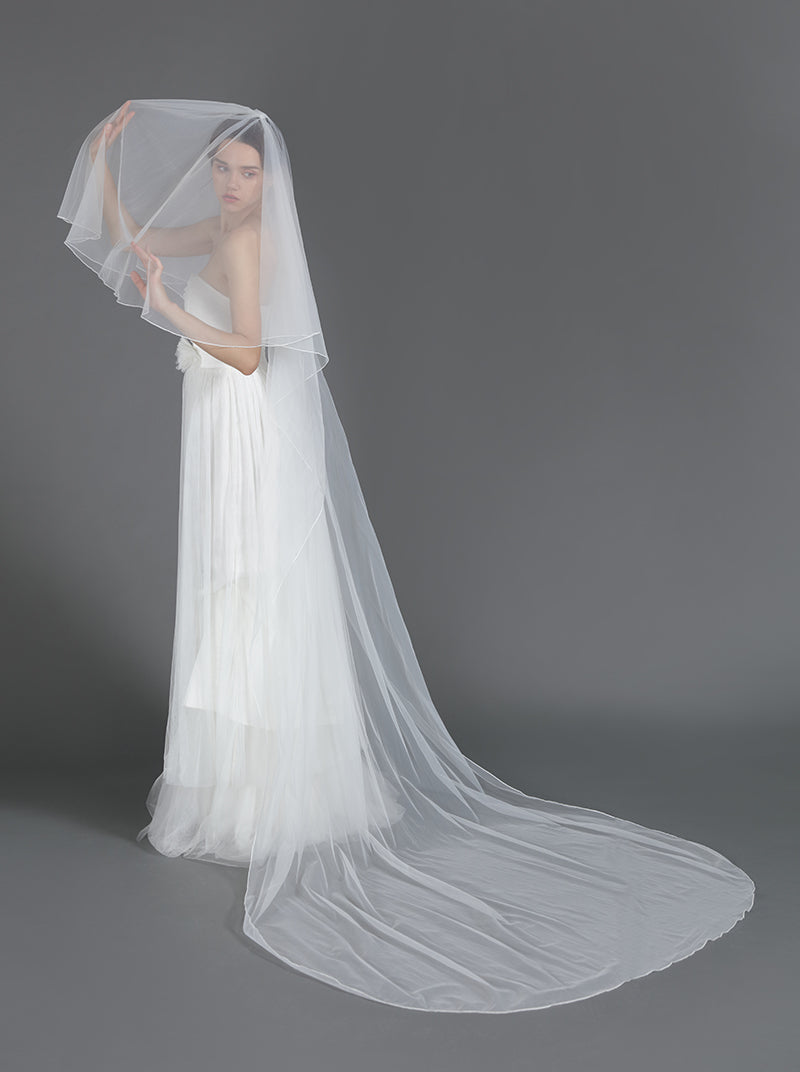Voile de Mariée avec Peigne 2 Niveaux Bord Crayon Longueur Cathédrale 118" Blanc Ivoire-V45