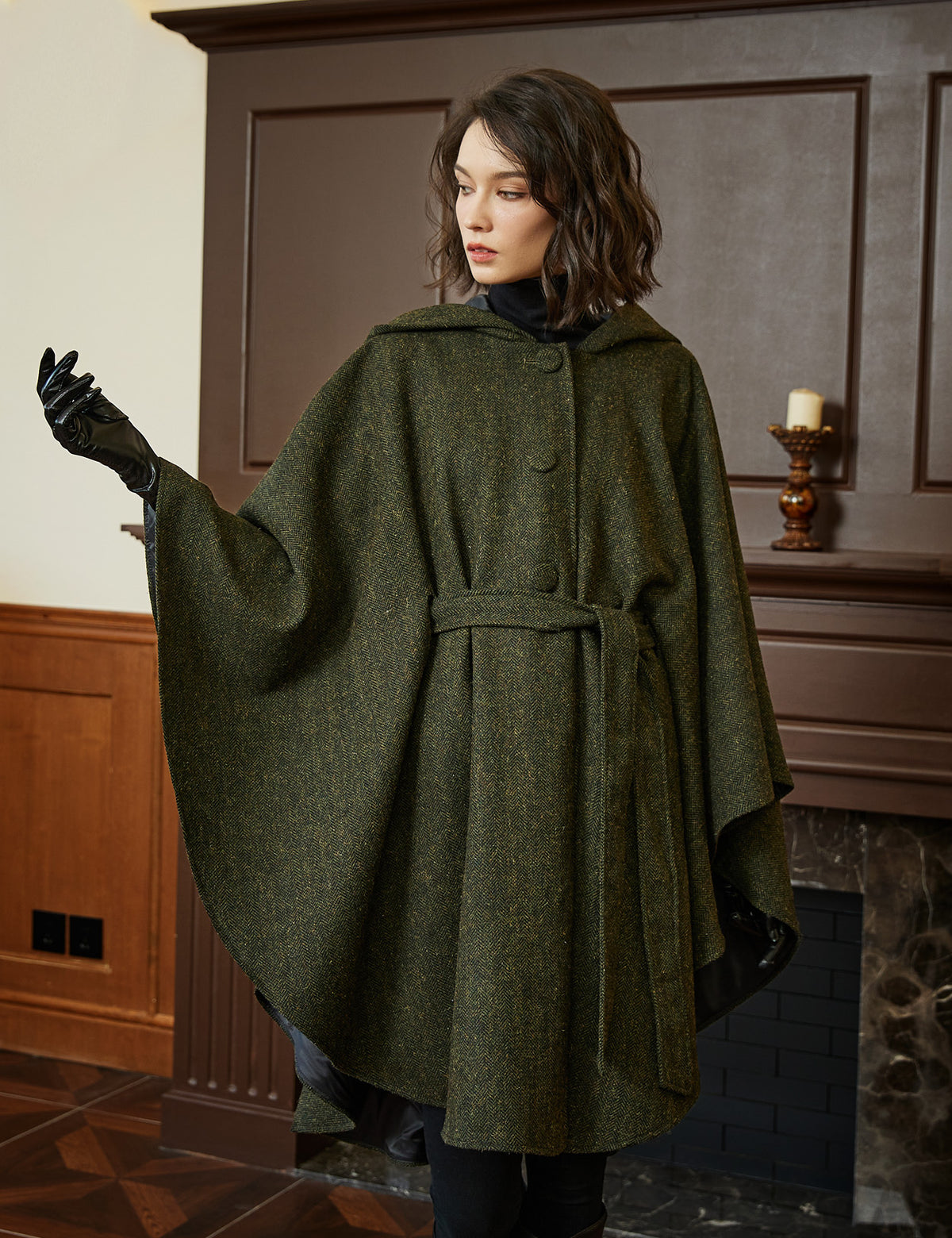 Eleanor Cloak