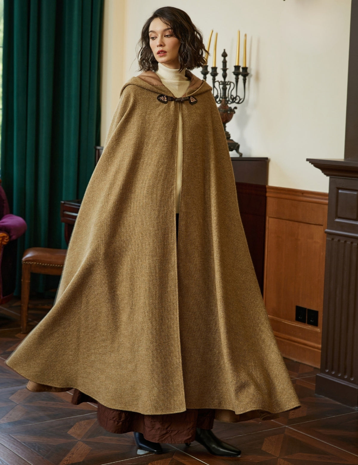 Elara Cloak