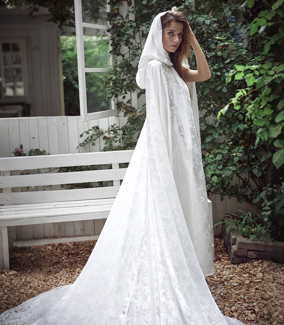 Anthea Cloak