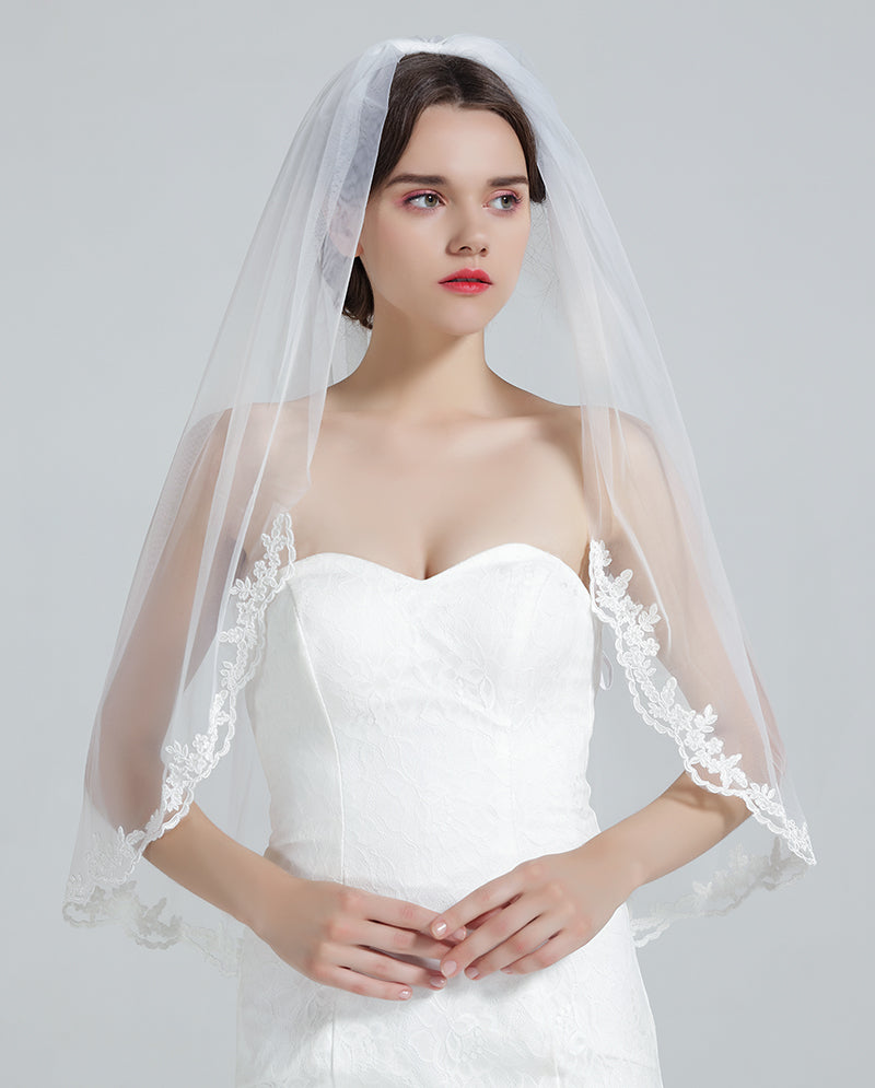 Wedding Bridal Veil with Comb 1 Tier Lace Applique Edge Fingertip Length 36"-V71